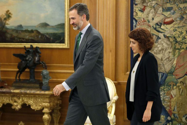  El rey Felipe VI recibe a la portavoz de En Marea en el Congreso, Alexandra Fernández  EFE Chema Moya ***POOL***