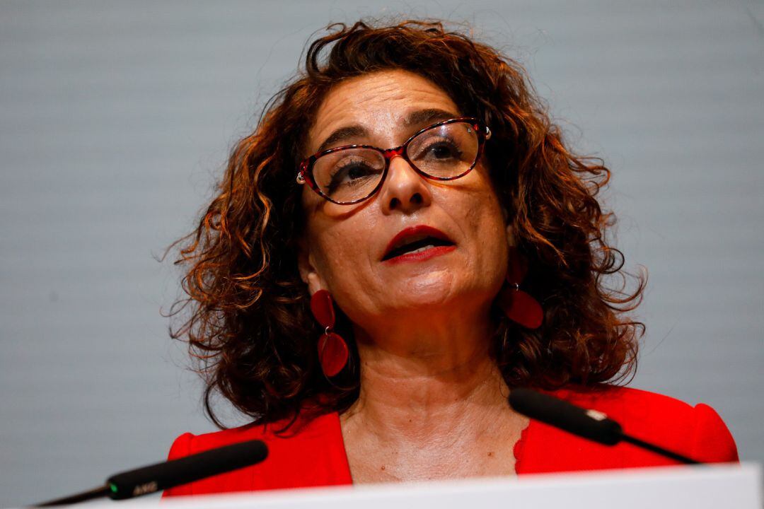 La ministra de Hacienda en funciones, María Jesús Montero durante su intervención en la clausura del XXII Congreso Nacional de la Empresa Familiar, en el Auditorio y Centro de Congresos Víctor Villegas, en Murcia   (España), a 29 de octubre de 2019.