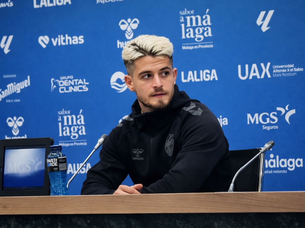 Dani Lorenzo: “Mi sueño es subir a Primera con el Málaga, quiero seguir aquí”