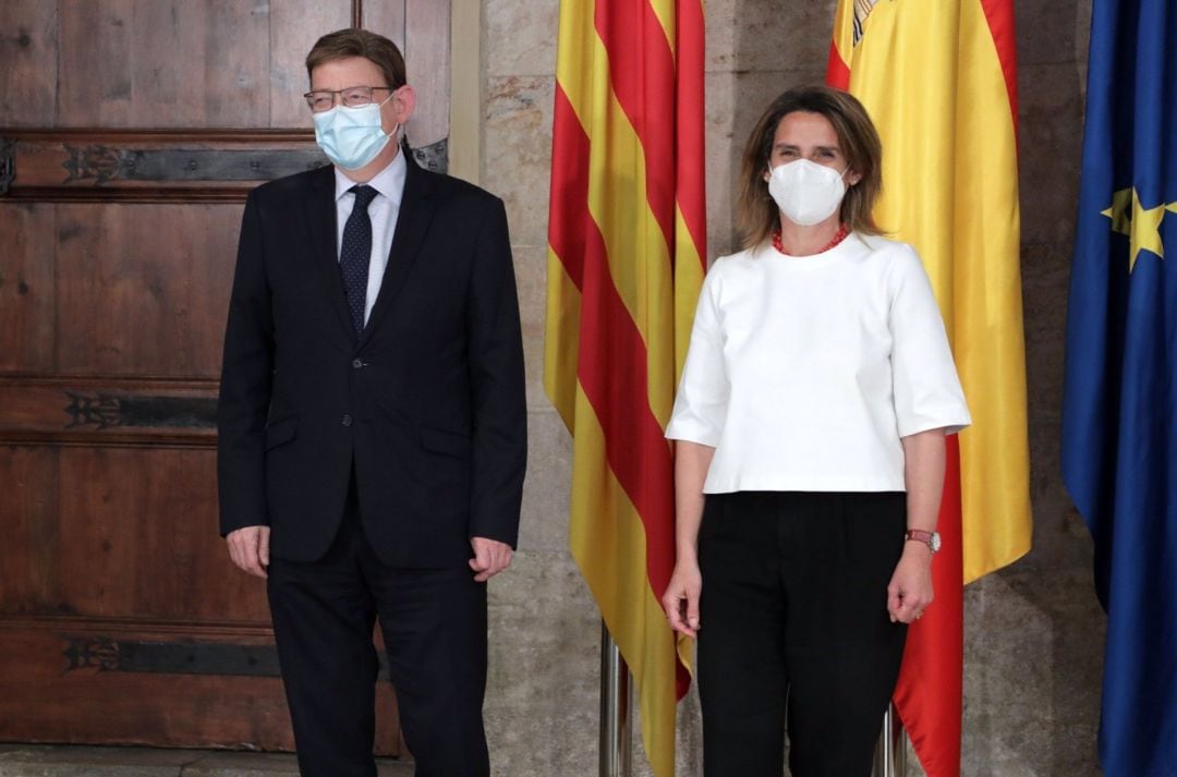 Teresa Ribera junto al presidente valenciano Ximo Puig