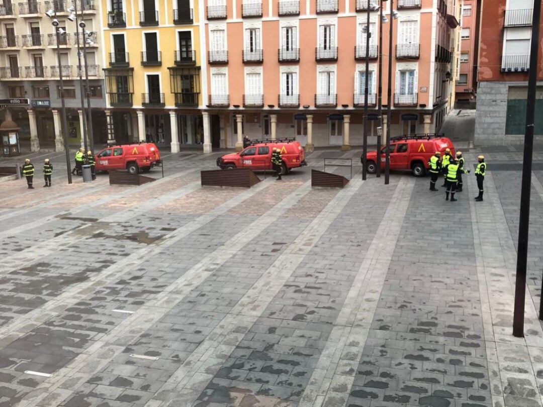 Unidad de la UME en la Plaza Mayor