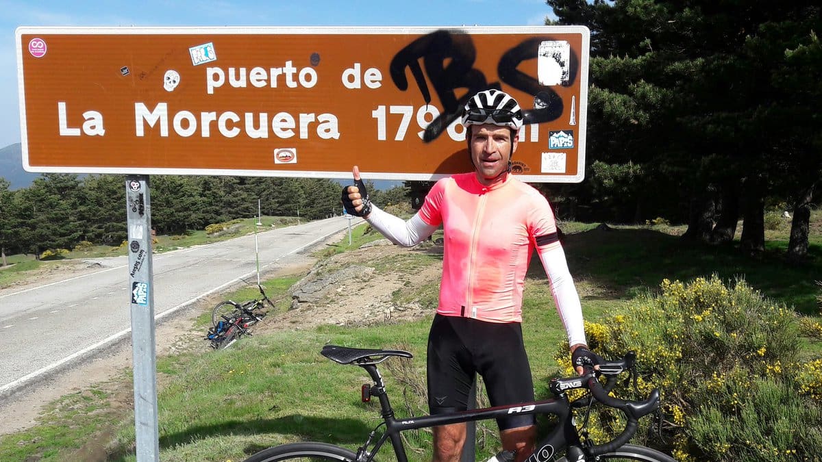 Antonio Alix, comentarista deportivo y vecino de Tres Cantos, atiende a Hoy por Hoy Madrid Norte para comentar el estado del ciclismo español y de la práctica de la disciplina en la Sierra de Madrid