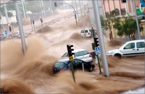 Riada en las calles de la capital tinerfeña el 31 de marzo del 2002. Foto cedida por el Ayuntamiento de Santa Cruz de Tenerife