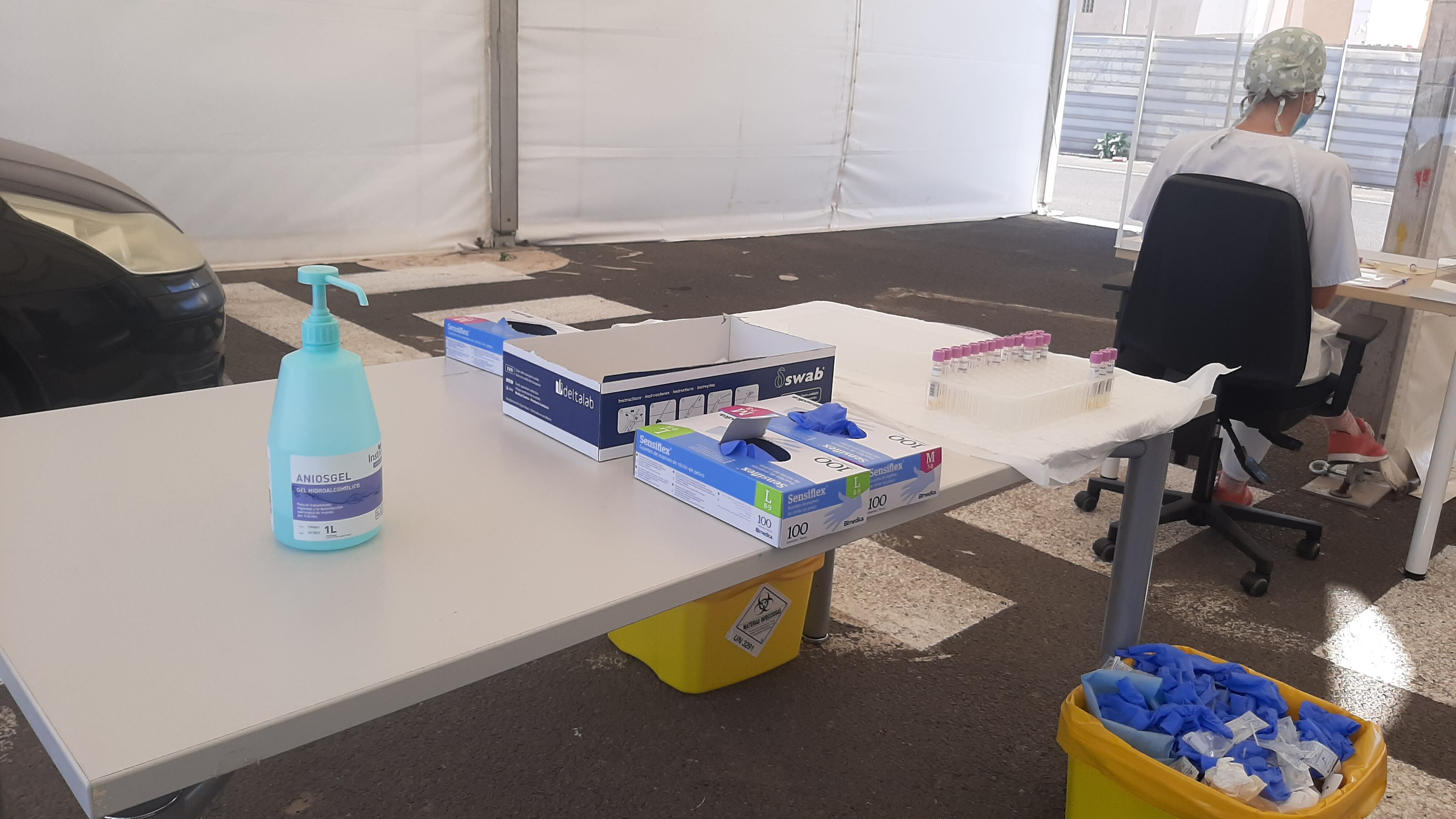 Recogida de muestras en el Auto COVID de Arrecife.