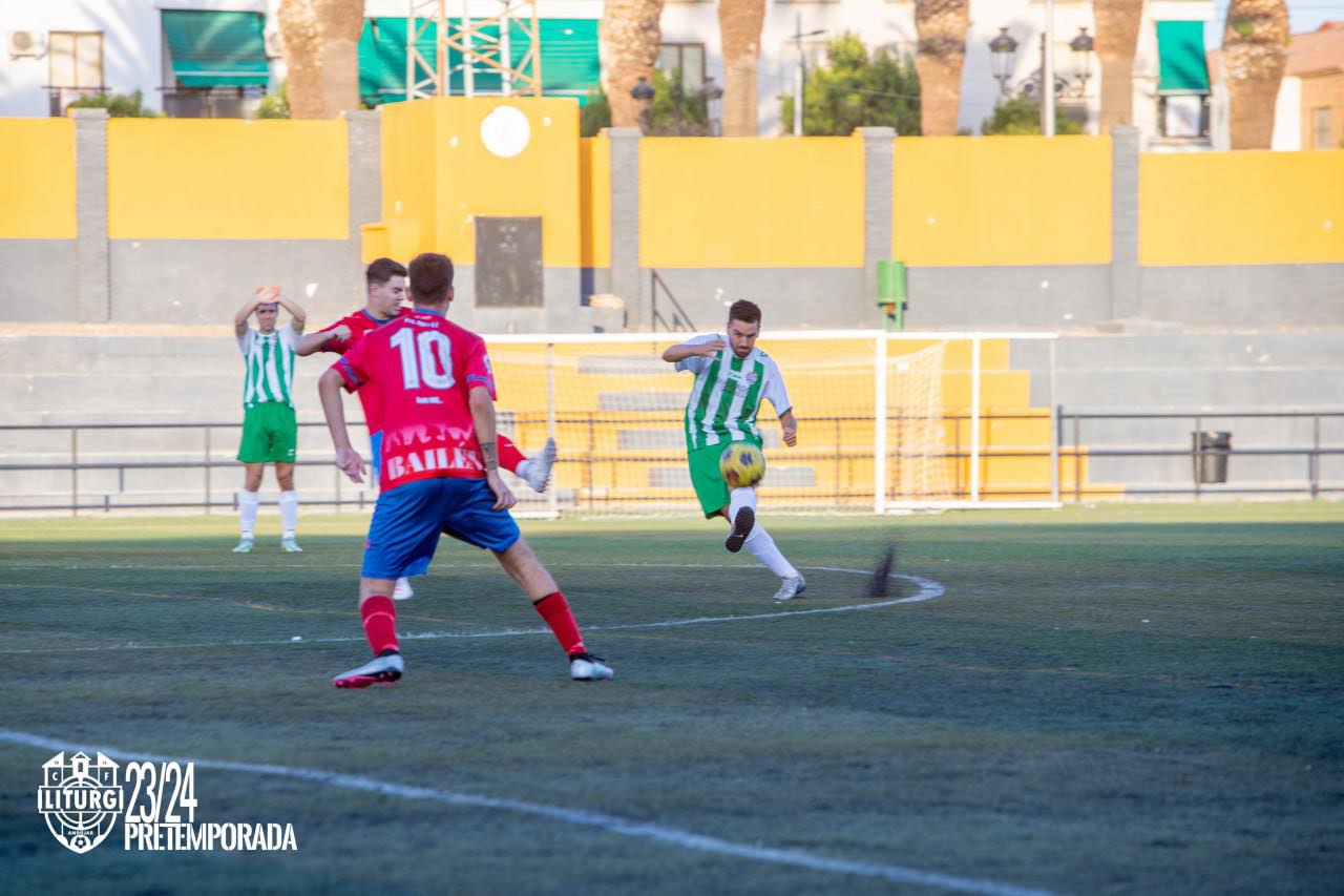 Jugada del partido Rtvo. Bailén e Iliturgi CF.