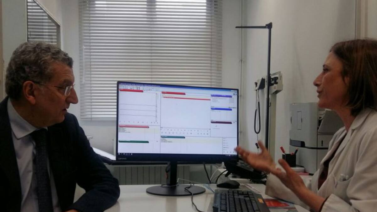 La consulta virtual evita el 25% de visitas al médico especialista