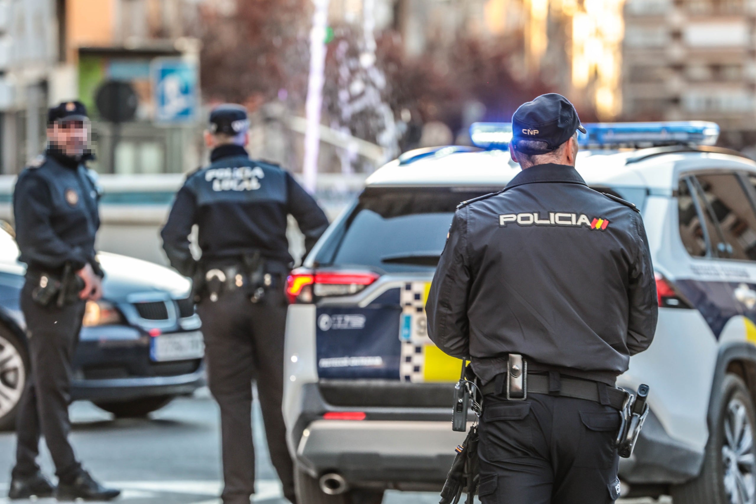 Agentes de la Policía Local y Nacional