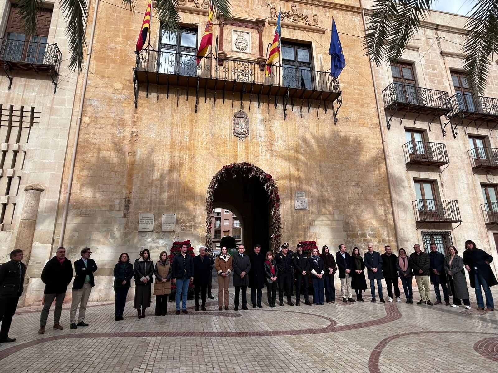 Minuto de silencio en Elche por el accidente en Adamuz