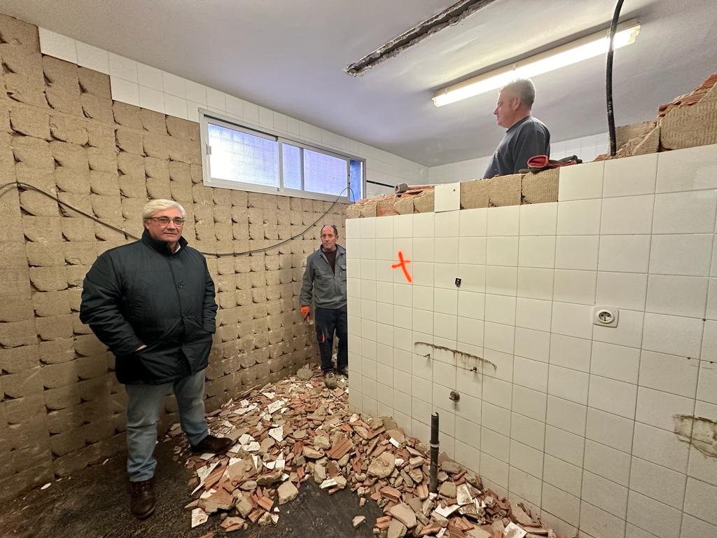 Comienza la remodelación de los vestuarios del Pabellón Deportivo de San Andrés de Baeza