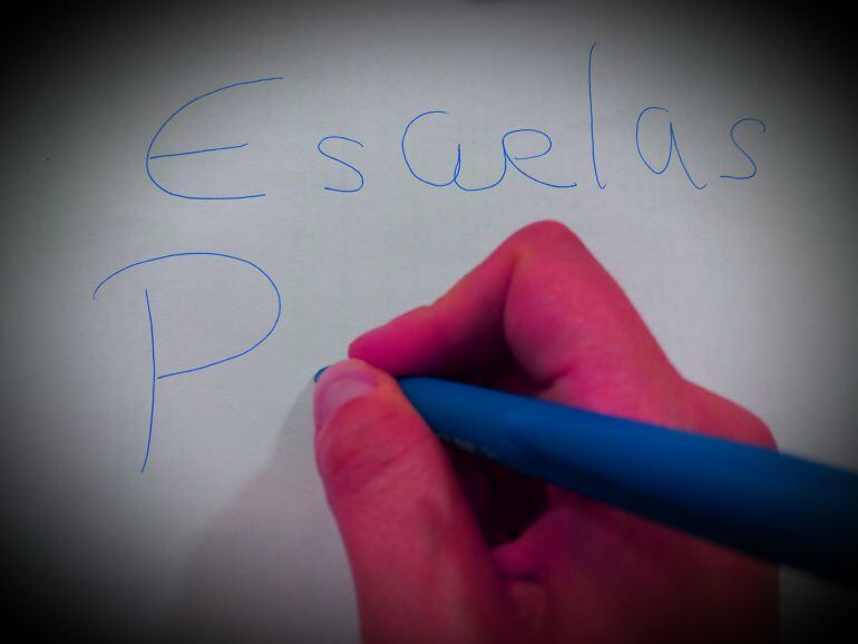 Los colectivos de apoyo a las escuelas de 0 a 3 mantienen activa la convocatoria de concentracion en Avilés