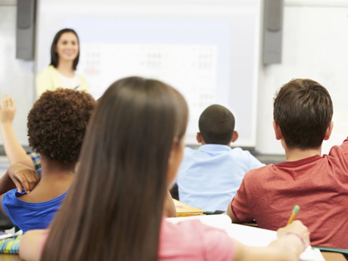 CCOO reivindica recuperar los derechos laborales perdidos durante la crisis para los profesores alicantinos