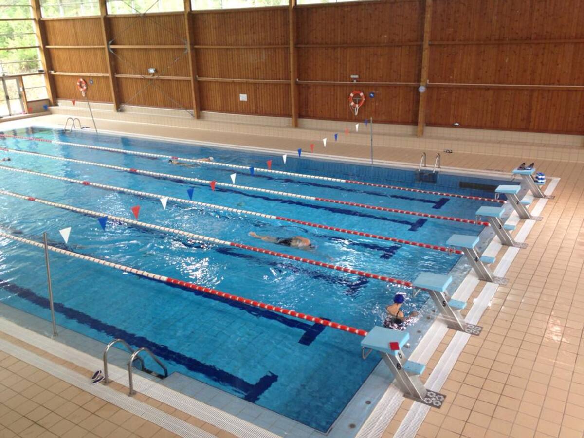 Barbastro abre las preinscripciones para los nuevos cursos trimestrales de natación