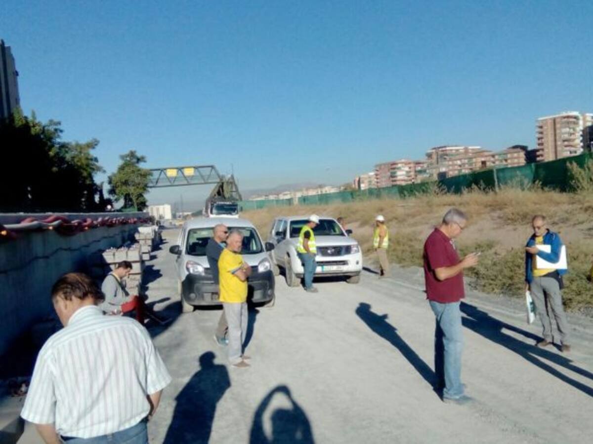 Simbólico corte de las obras del AVE en La Chana