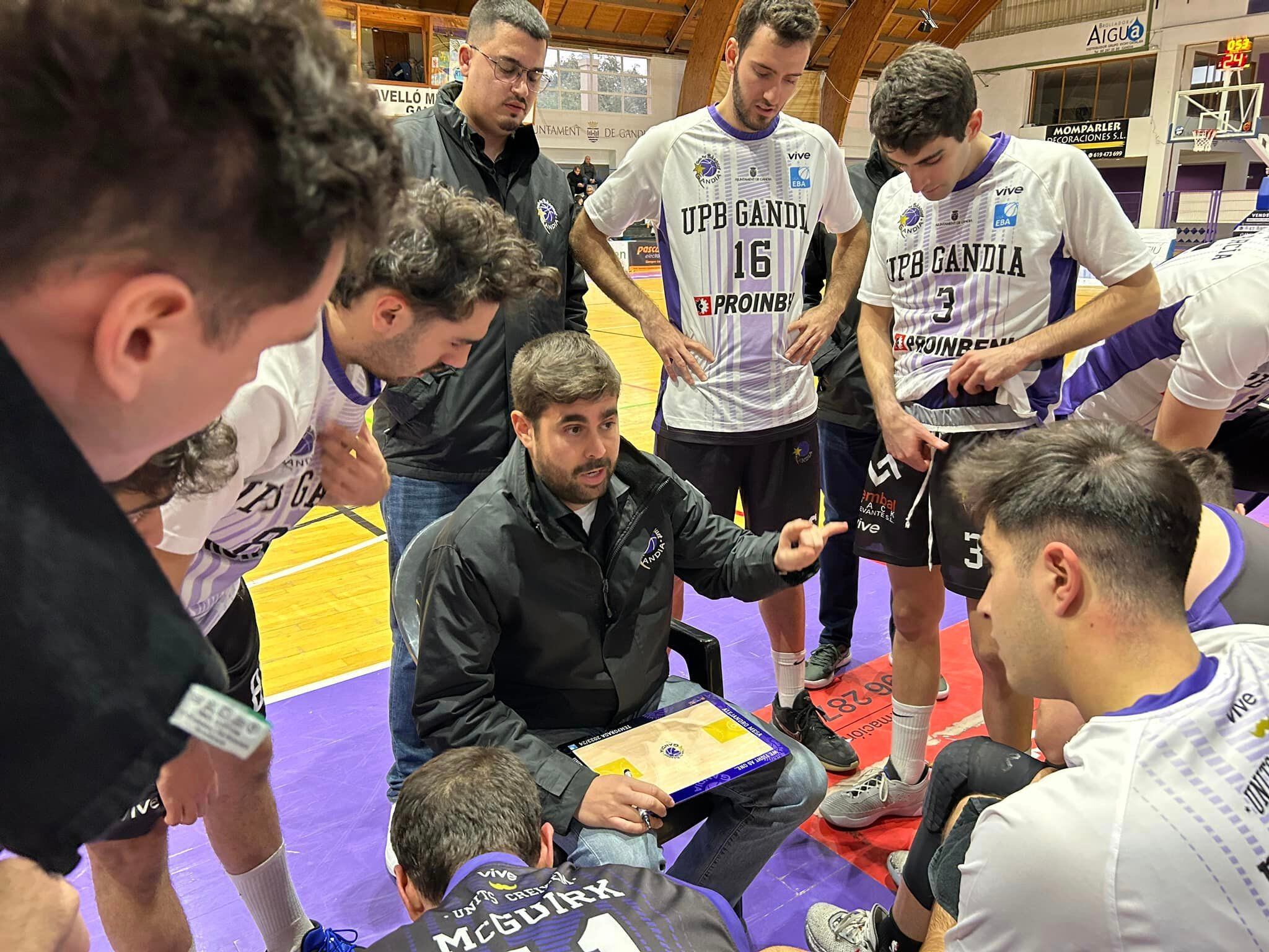 Tiempo muerto del UpB Gandia frente al Ontinyent