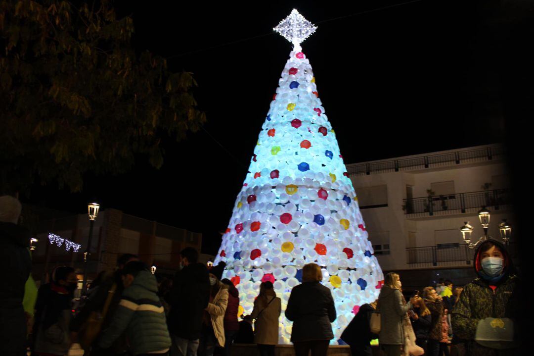 Árbol de Navidad en la localidad