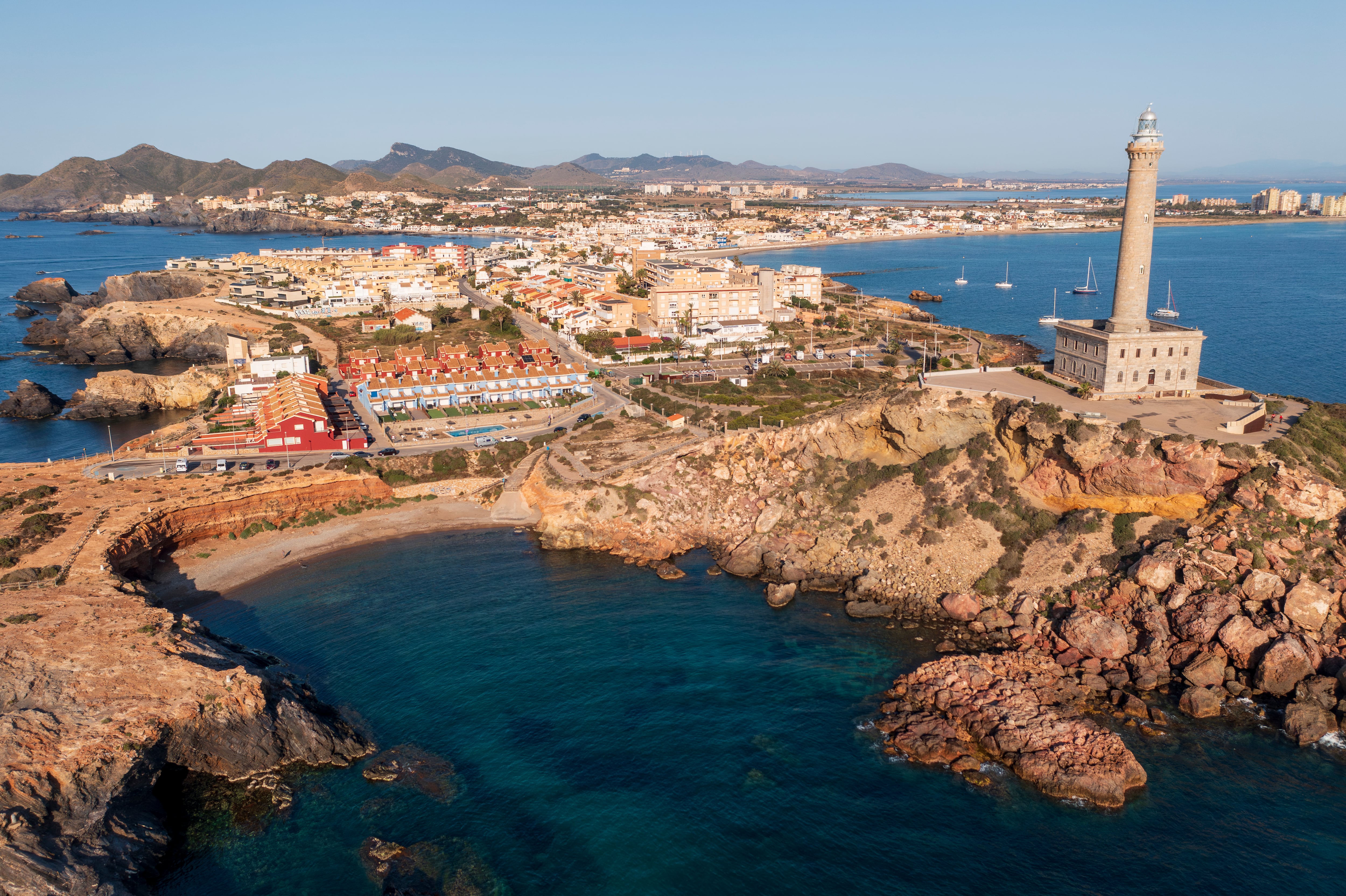 Cabo de Palos se moviliza para proteger su paisaje nocturno y litoral