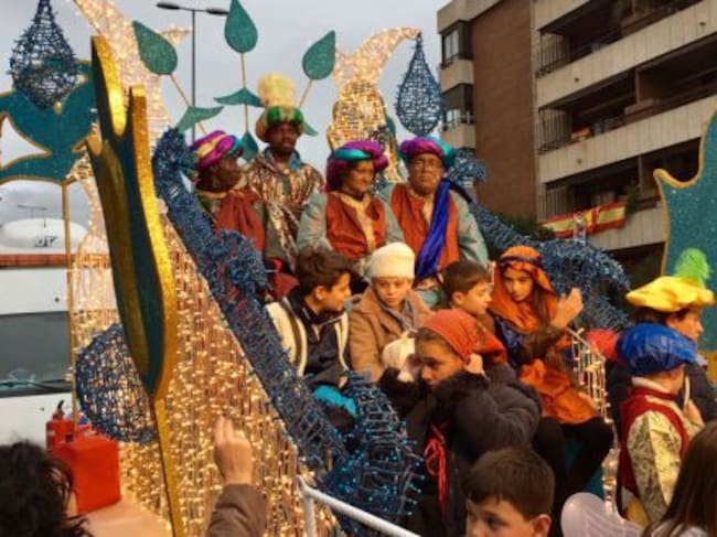Los más pequeños reciben a los Reyes Magos en Toledo