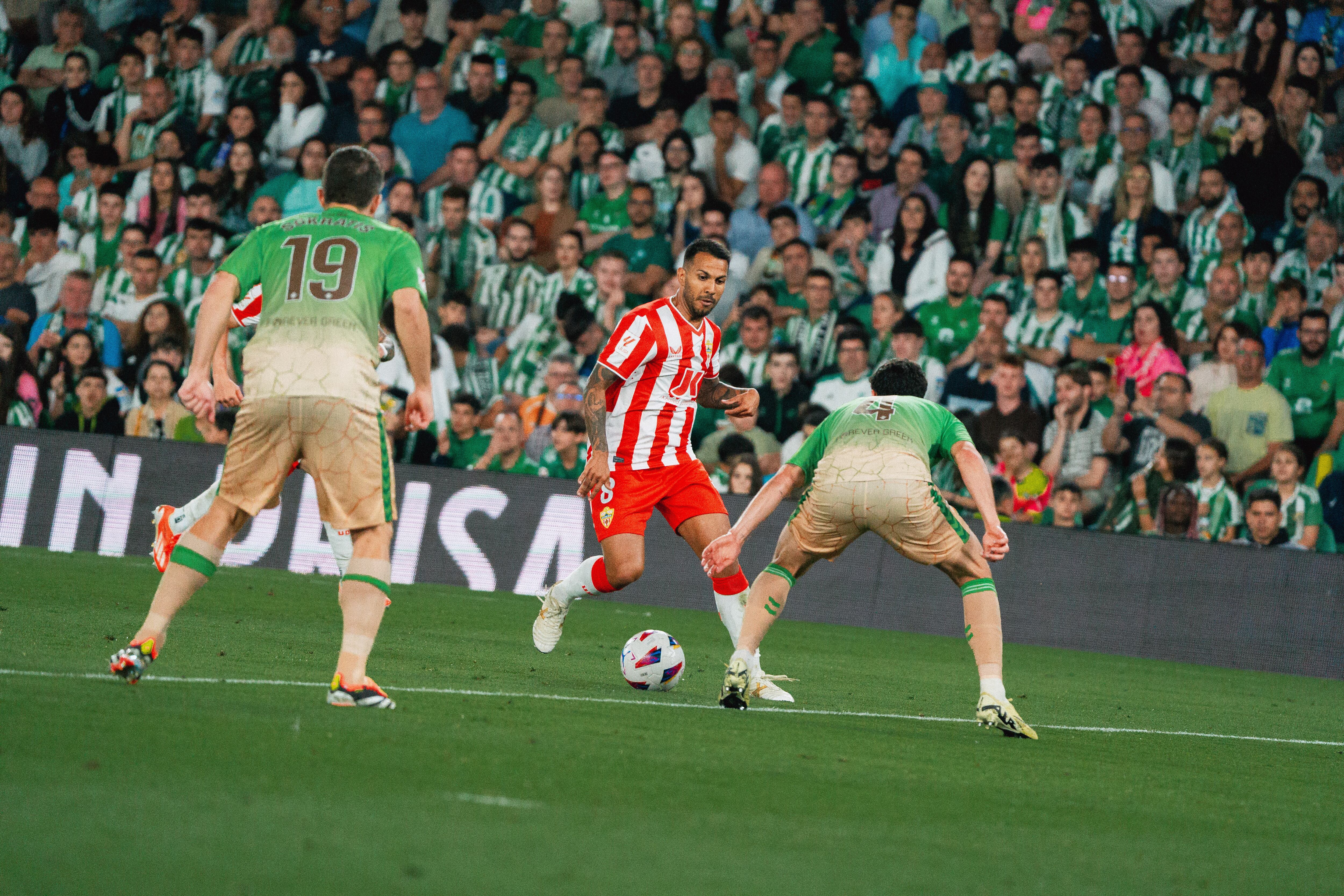 Jonathan Viera en el Benito Villamarín.
