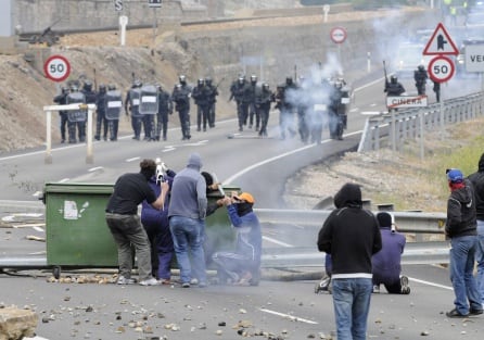 Las protestas en defensa de las minas, fueron un objetivo frecuente