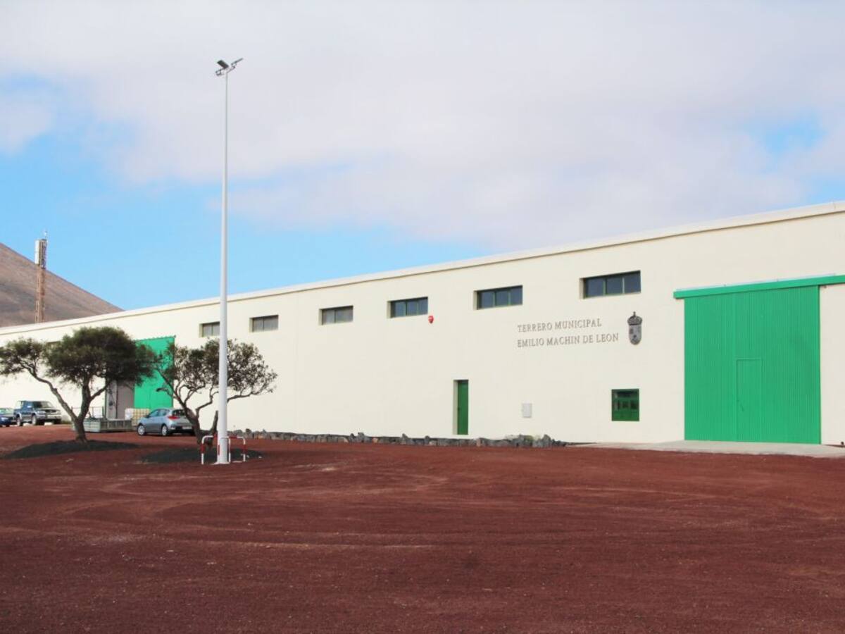Yaiza licita dos nuevas instalaciones fotovoltaicas por 137.000 euros