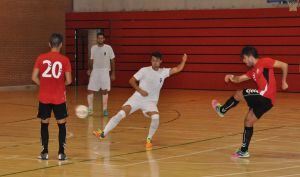 El Nueva Elda se quedó con su trofeo