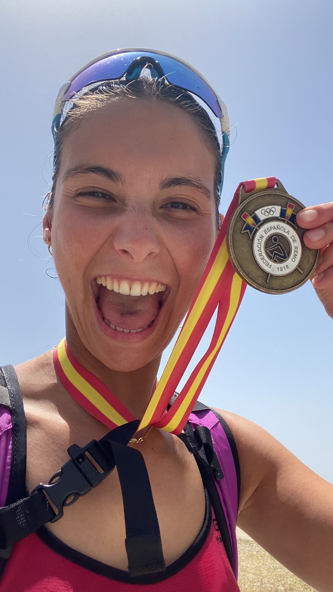 Eva López amb la medalla de campiona