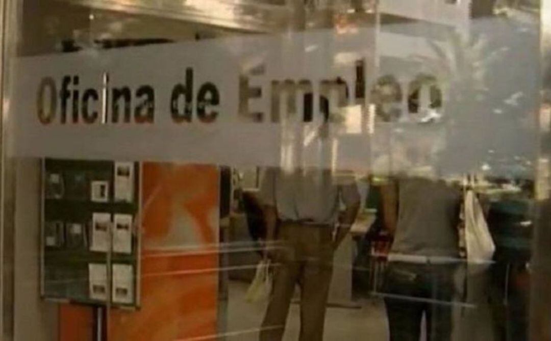 El paro bajó en Menorca en enero de 2019.