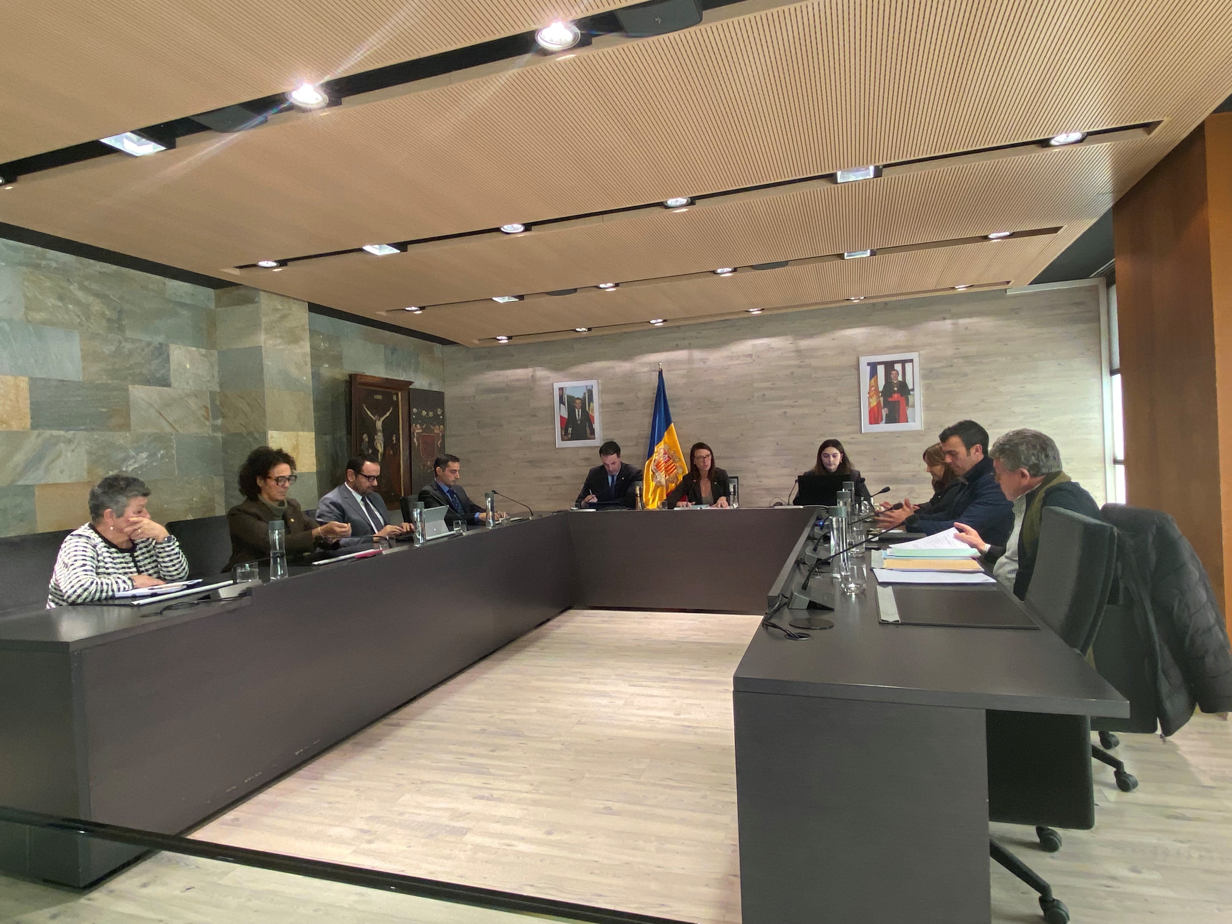 Durant la sessió del consell de comú han aprovat un suplement de crèdit de 80.000 euros per a complementar la licitació de les obres de la Plana dels Camps