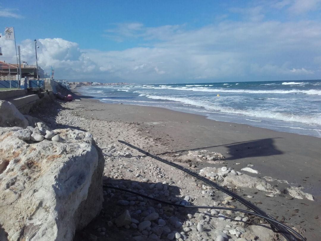 Playa de Les Deveses.