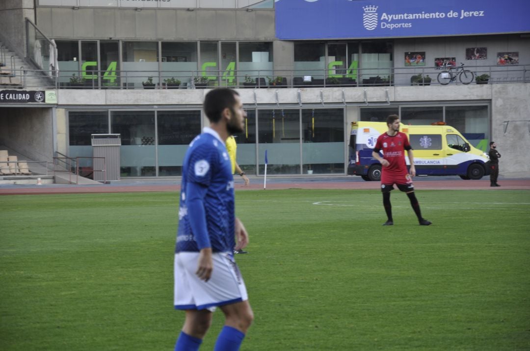 Álex Colorado durante el último partido en Chapín ante el Puente Genil