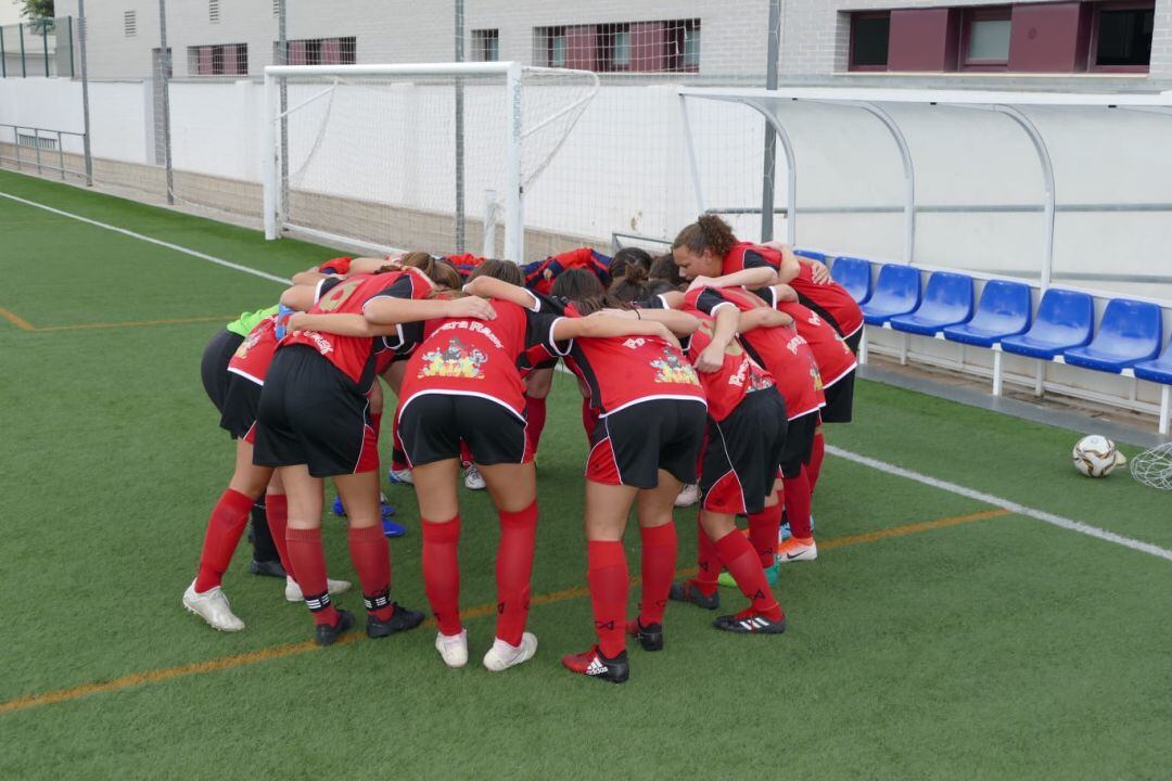 Las jugadores celebran la victoria