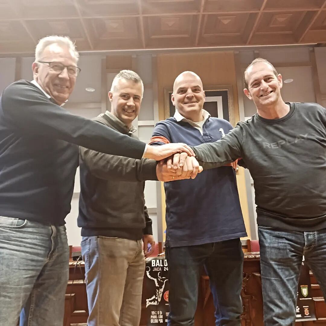 El Bada Huesca hace parada de pretemporada este miércoles en Jaca