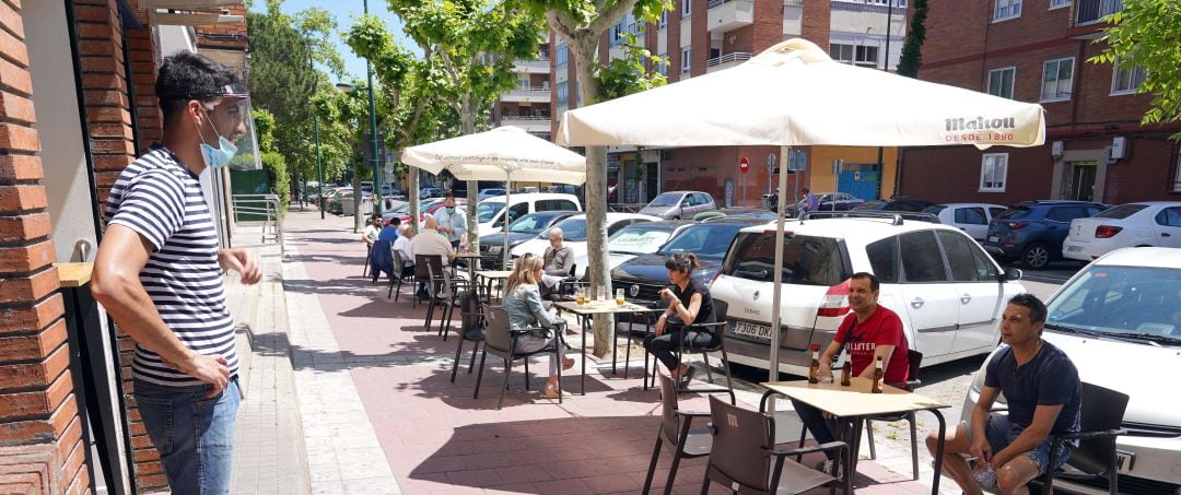 Terrazas en el Barrio de la Rondilla, de Valladolid