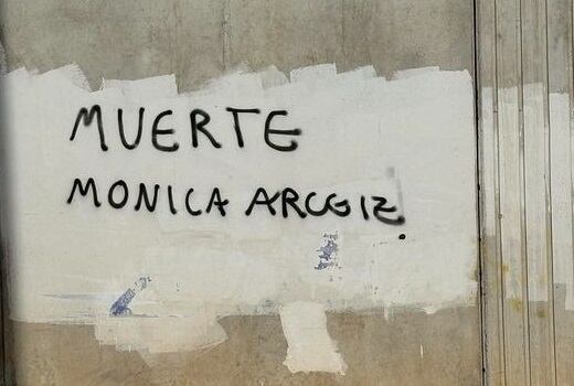 Pintada en Calahorra contra la alcaldesa, Mónica Arceiz