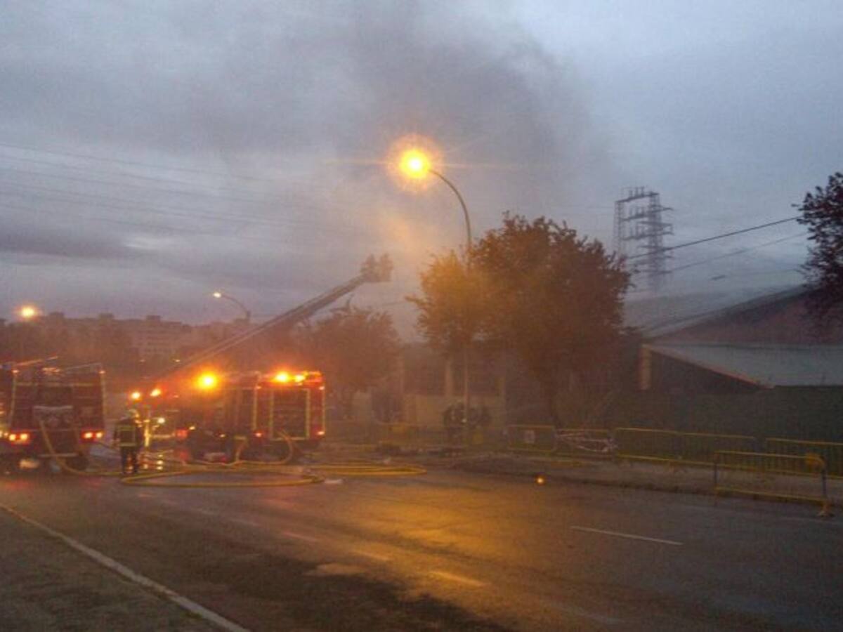 Incendio de una nave de pinturas en el polígono de Ali Gobeo