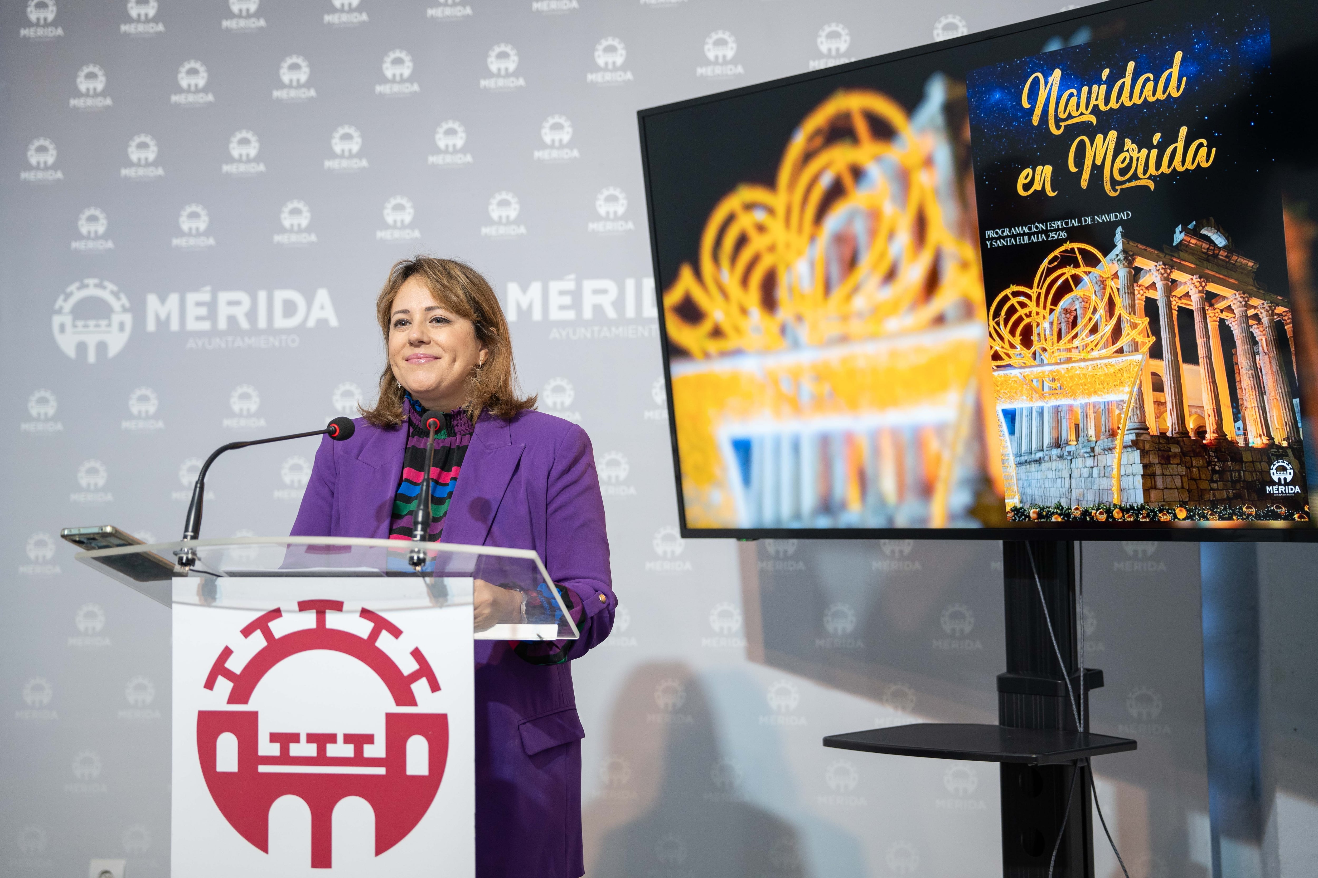 Ana Aragoneses presenta la programación de Navidad en Mérida 2025