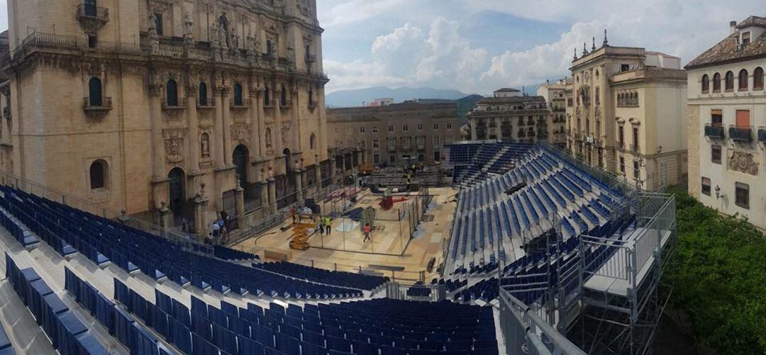 Instalación de las pistas del World Padel Tour en la capital.