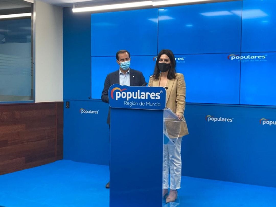 Victor Manuel López y Miriam Guardiola