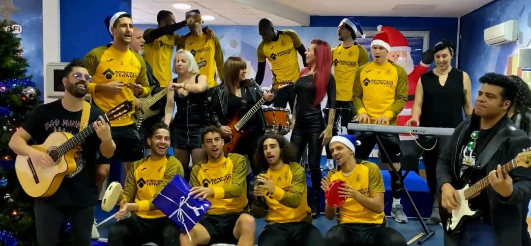 Los jugadores del Getafe y el grupo MovieRock se unieron para el villancico &#039;Voy al Getafe en Navidad&#039;