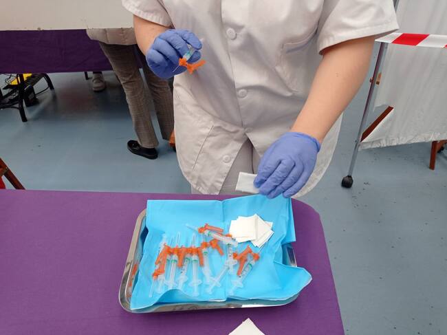 CSIF insisite en la necesidad de vacunar a determinados colectivos