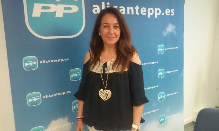 Adela Pedrosa, candidata al Senado del PP a la provincia de Alicante