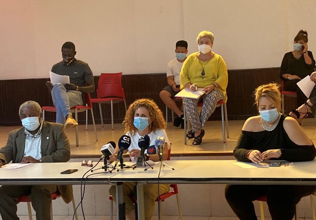 Asociaciones de migrantes en la rueda de prensa