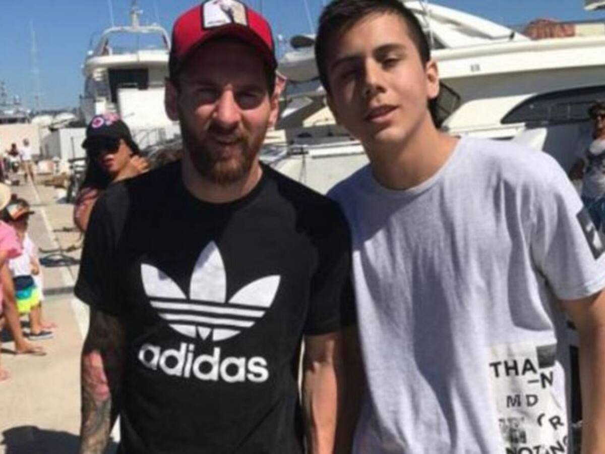 La foto de la rodilla derecha de Messi que se ha hecho viral en las redes
