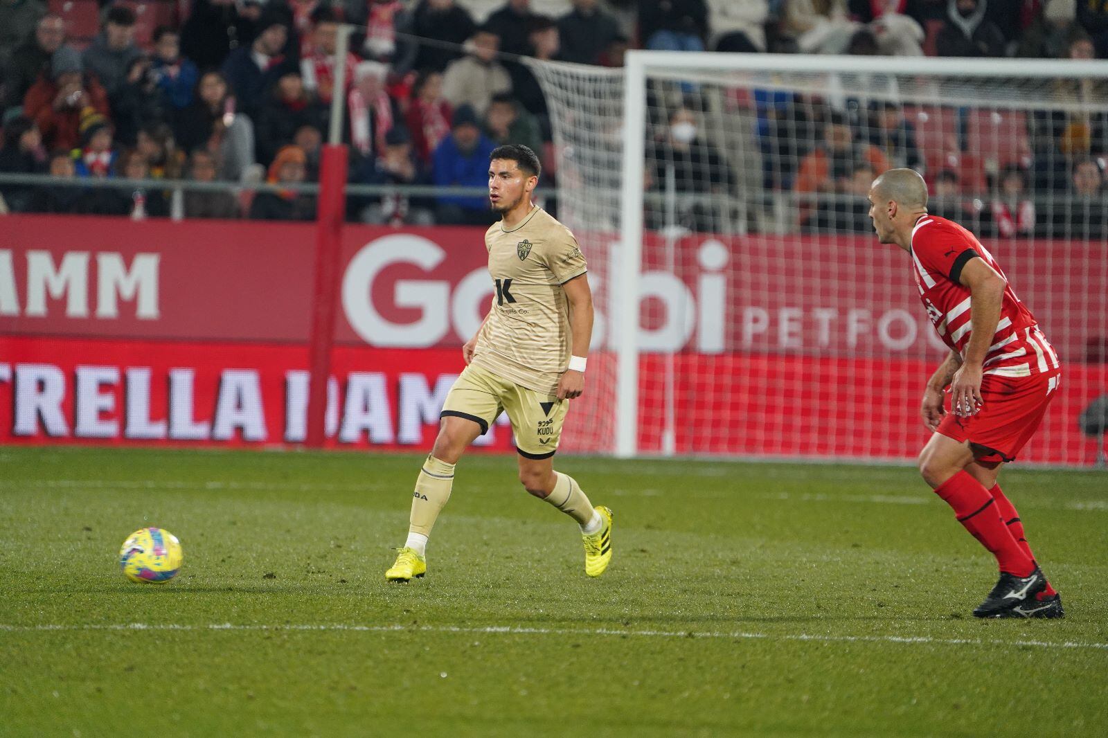 Robertone en el partido del viernes en Montilivi.