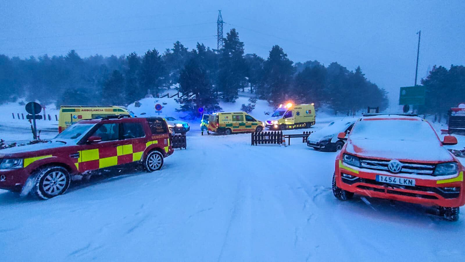 Se trata de un hombre de 22 años y una mujer de 33, que se habían perdido debido a las complicadas condiciones meteorológicas