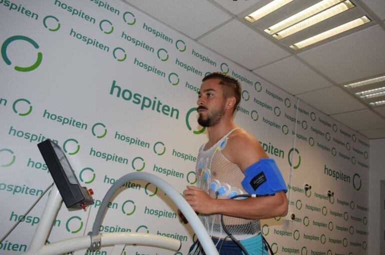 Tras pasar el reconocimiento médico, el jugador será presentado este martes