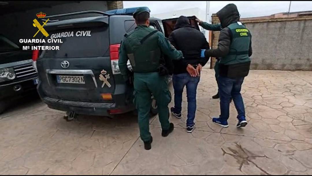 Una de las detenciones llevadas a cabo por los agentes de la Guardia Civil