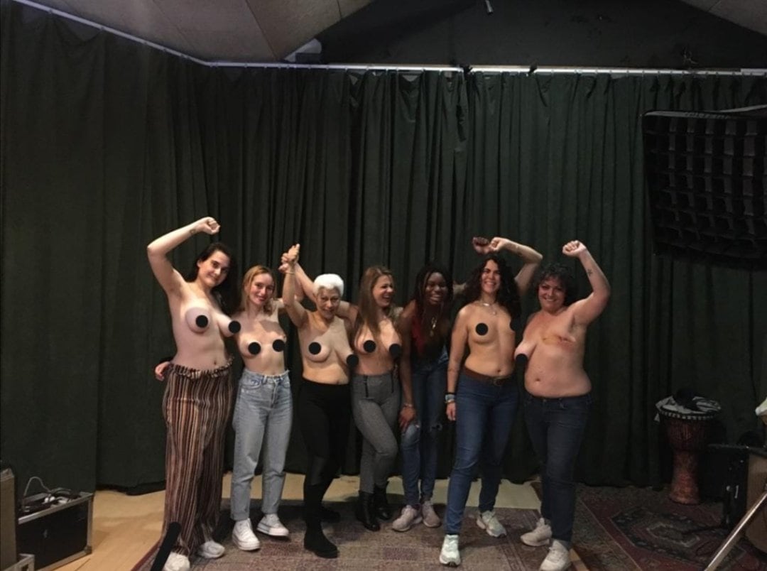 Las activistas del vídeo de Ay Mamá