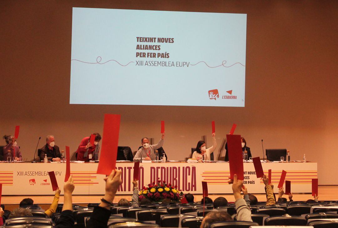 Esquerra Unida celebró este sábado en Alicante su XIII Asamblea para reelegir a Rosa Pérez Garijo como coordinadora general. 