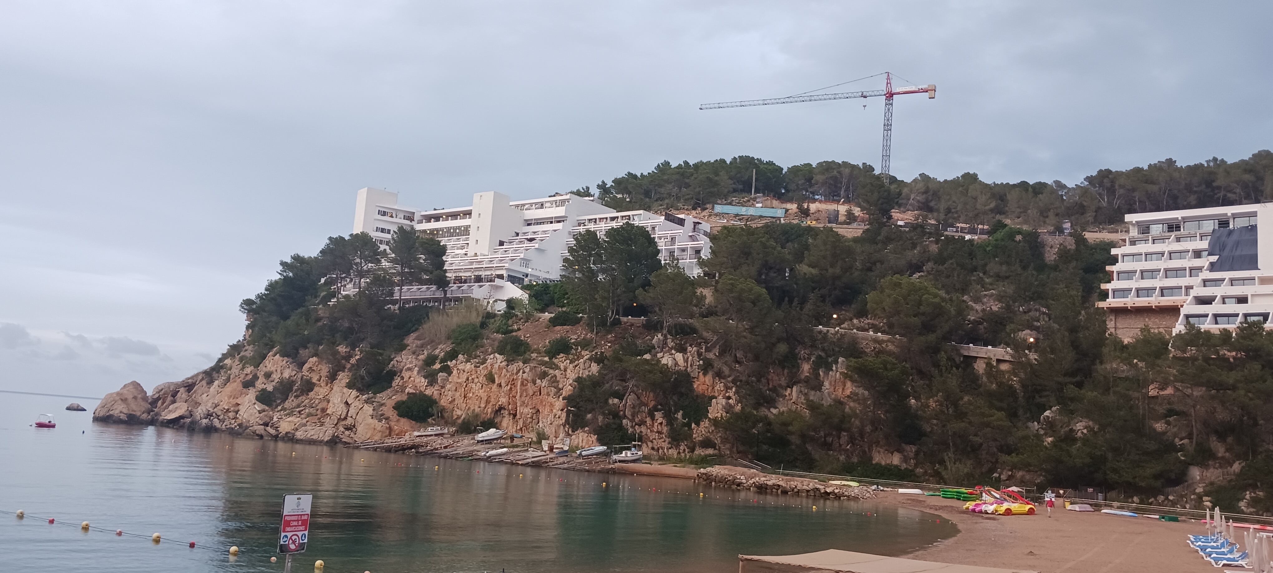 Hoteles en la zona de Port de Sant Miquel